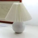Vintage Geplooide Tafellamp Voor Slaapkamer Woonkamer Eetkamer Met E27 Lamp Keramische Base Au Us Eu Uk.jpg 640x640 b7aa37fd f575 4b61 b9e9 c71cde33e62d