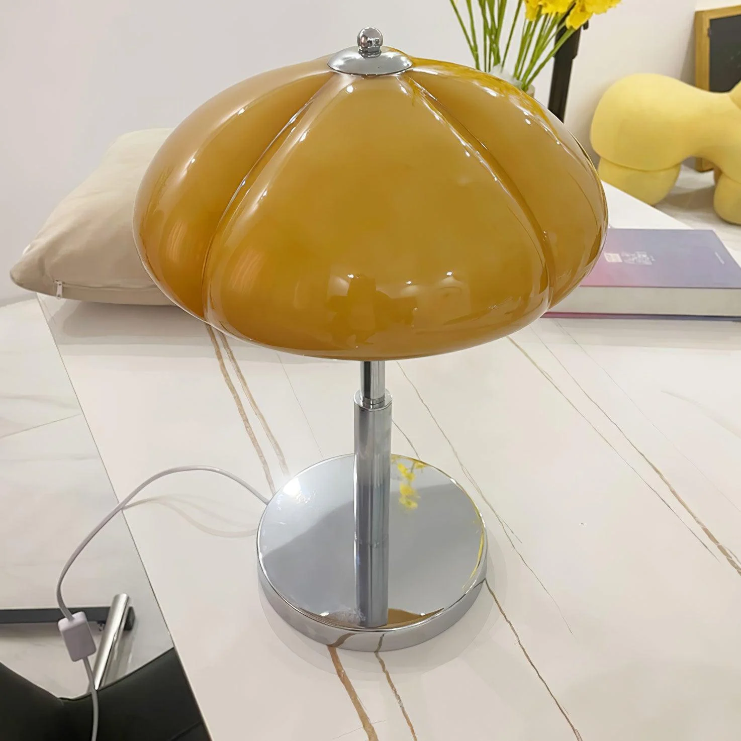 Vintage Bauhaus Table Lamp 14