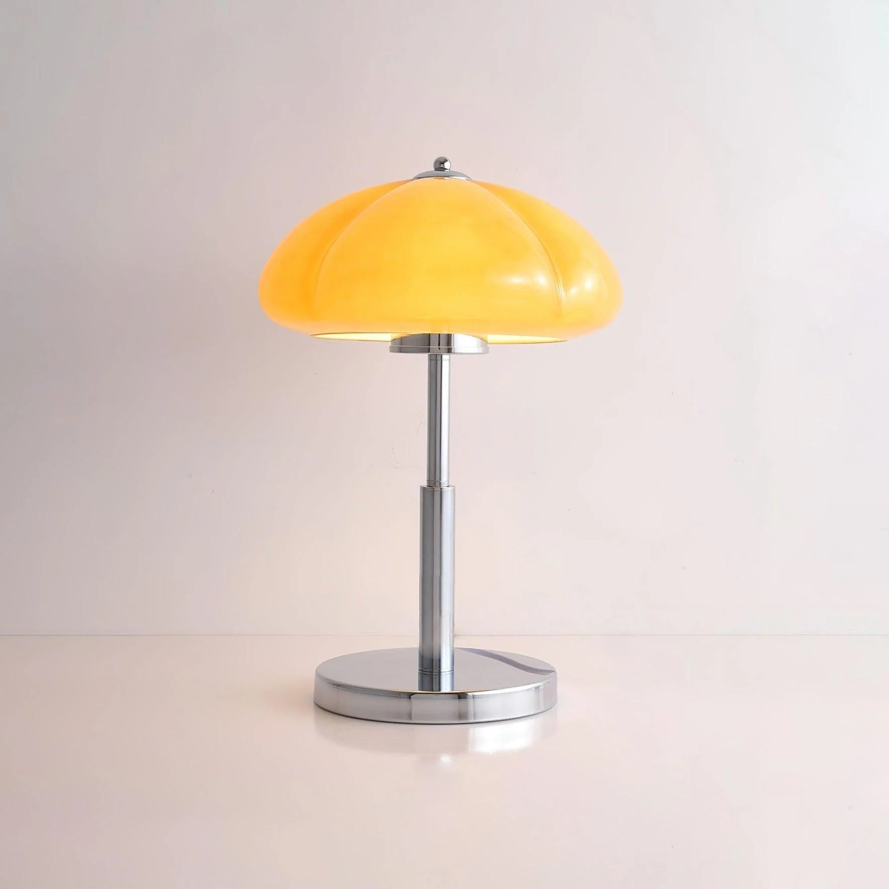 Vintage Bauhaus Table Lamp 8 01