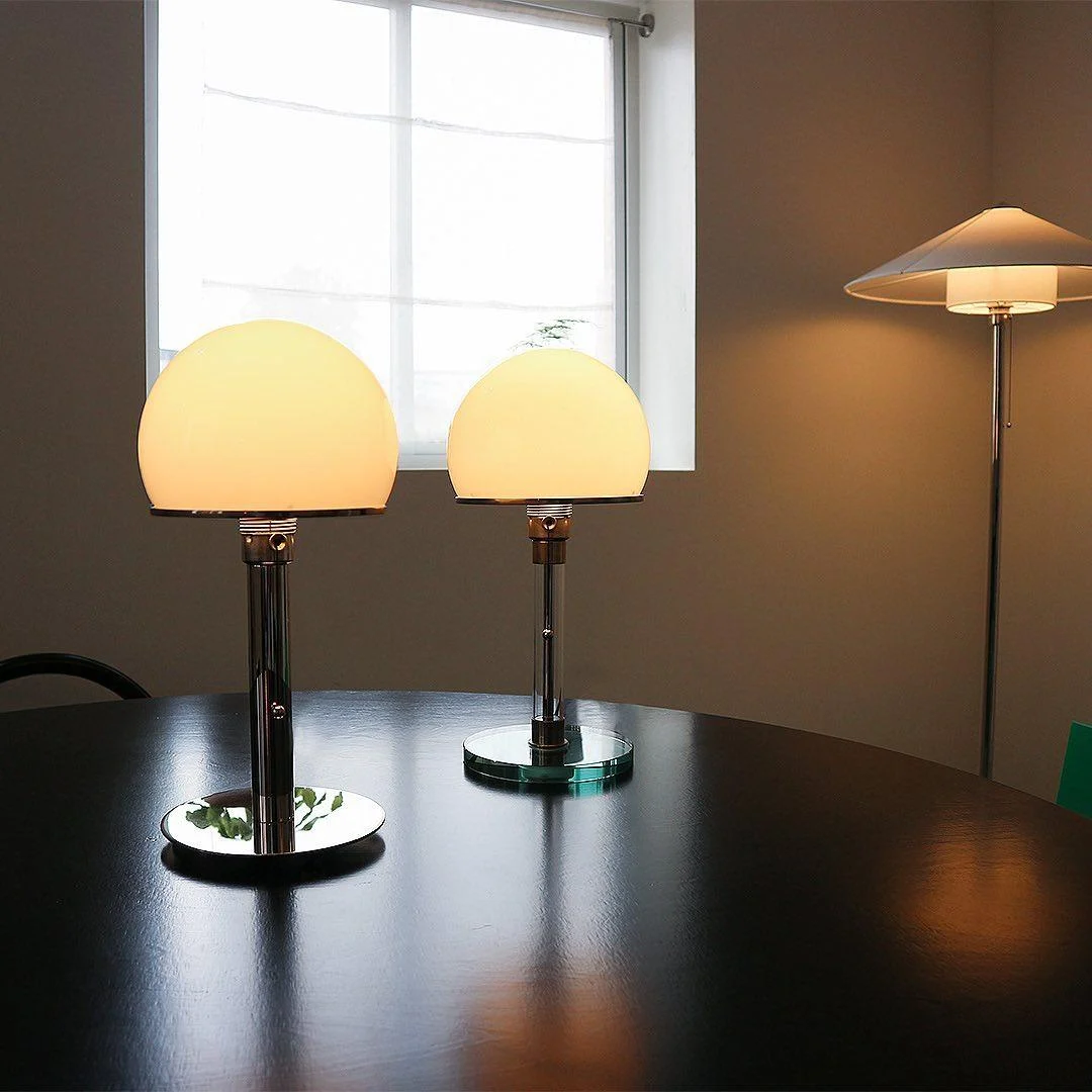 Wg 25 Gl Table Lamp 44