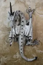 WhiteBlackDragonSpiritWallhangingSculpturesandStatues Homeko1