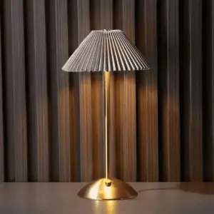 Wireless - Lighting Freedom with the GloLicht Modern and Wireless Table Lamp