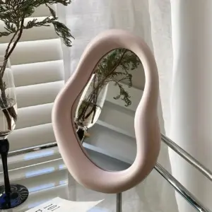 Mirrorly - Warped Mirror