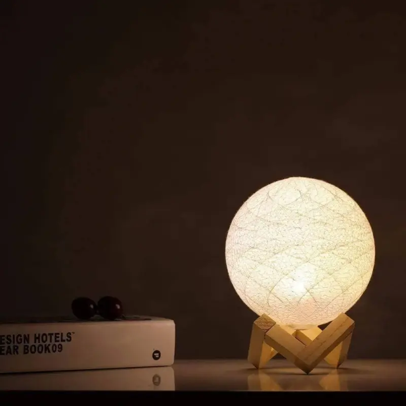 Yarn Moon Table LED Lamp Dreamy Romance