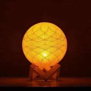 Yarn Moon Table LED Lamp - Dreamy Romance