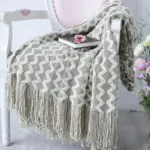 ZigZagFringeChenilleBlanket Homeko3