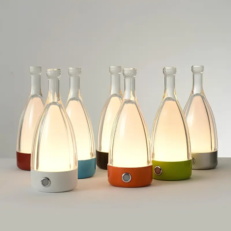 Bottleglow tischlampe stimmungsvolle beleuchtung wohnzimmer modern xlumina