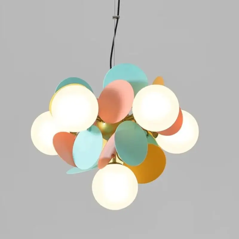 Chandelier 2 2aa6daa0 a278 4acc afe8 4272089d26db