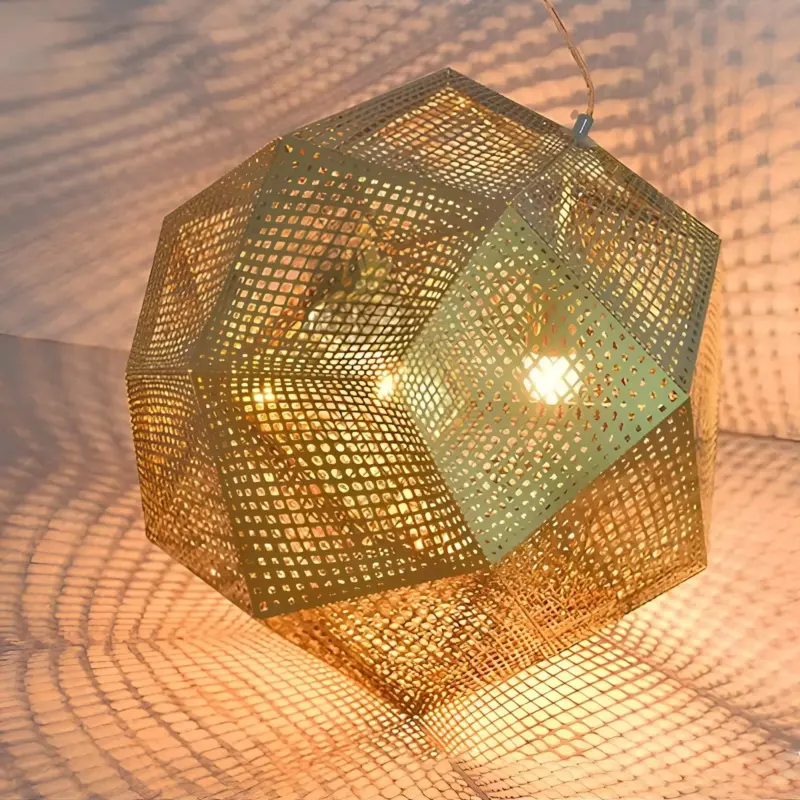 Geometrische runde haengelampe metall lichtdesign modern schwarz gold silber xlumina4
