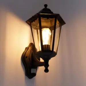 Homeko - Outdoor wall light with motion sensor