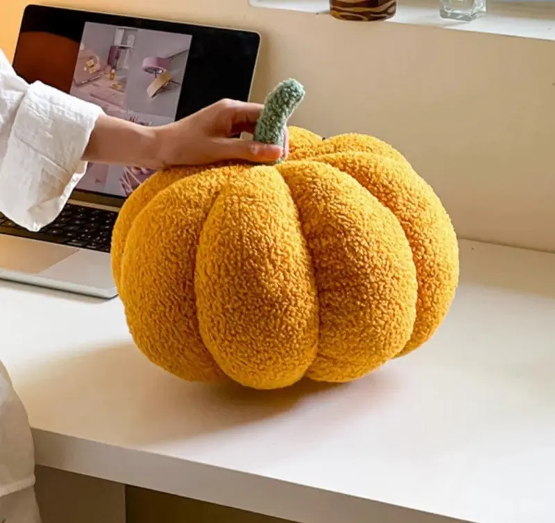 Halloween pumpkin plushie patchandbagel
