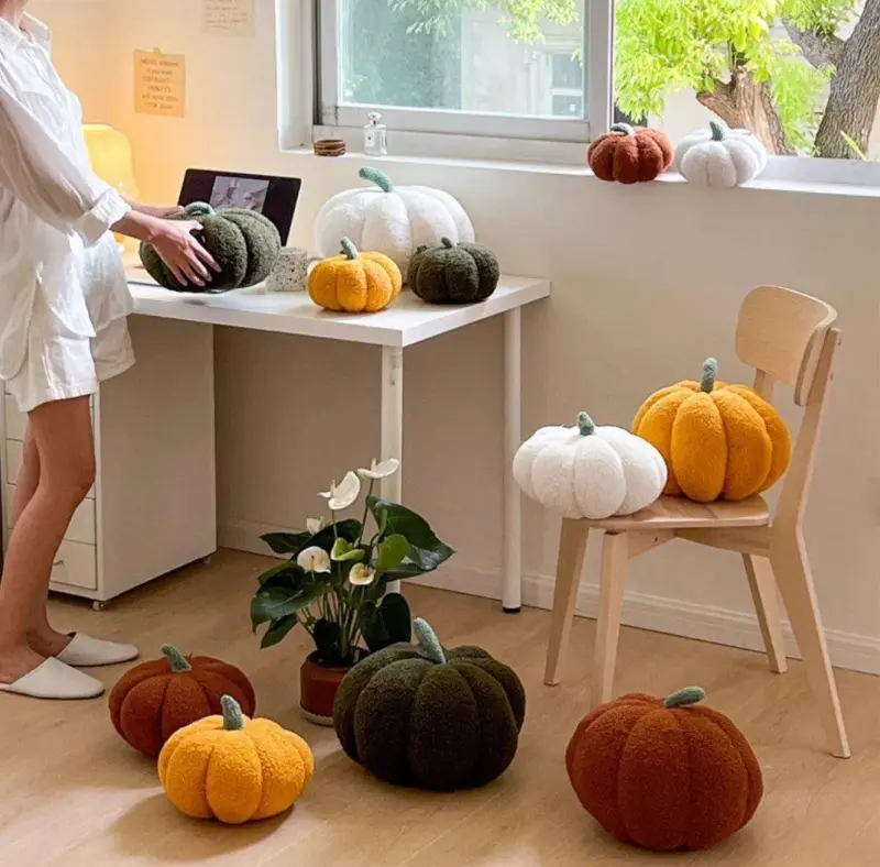 Halloween pumpkin plushie patchandbagel