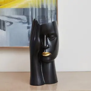 Haruto Vase