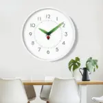 KSUSRonde Minimalistische Wandklok Cartoon Leuke Massief Houten Frame Stille Klok Voor Kinderkamer Woonkamer Restaurant Opknoping Horloge