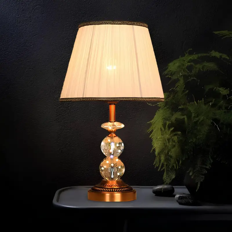 Kristallglow tischlampe facettengeschliffene kristallkugeln modern luxurios design xlumina