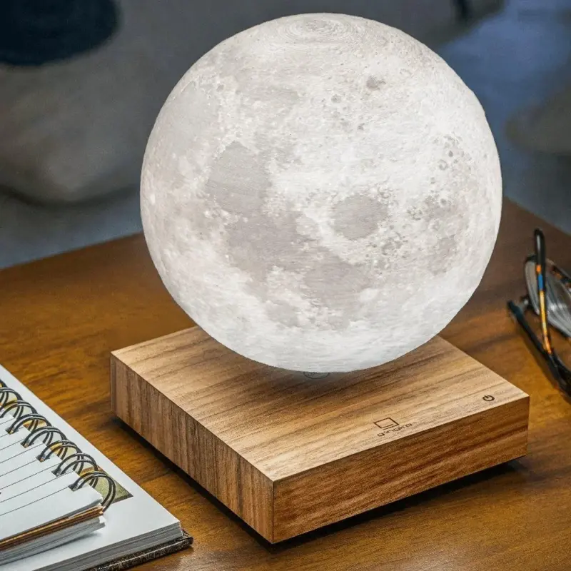 Levitating original moon lamp 174800 73f21877 bc89 431d 92e7 8e289e0a8099