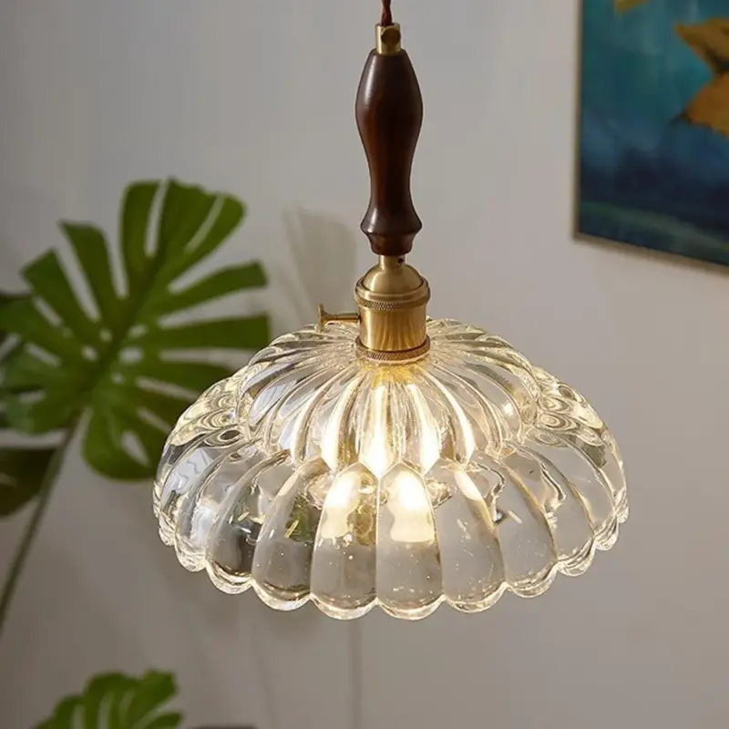 Littlependantlight 8 29df2b45 3be8 4af0 8d83 dfbd5289211a