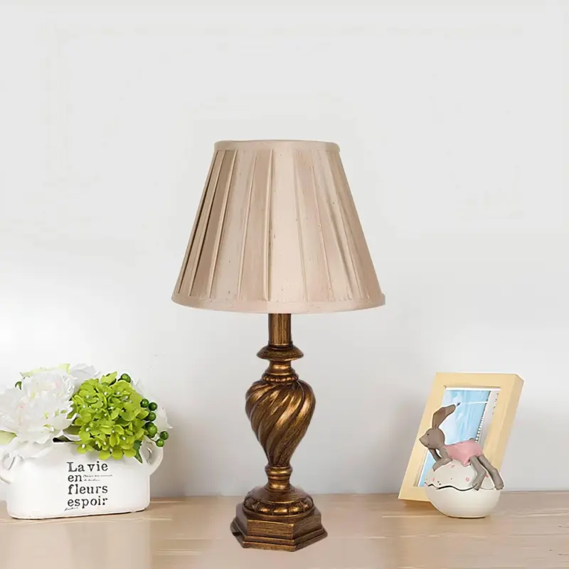 Luminadesign geplisseerte nachttischlampe harzfuss beige xlumina3