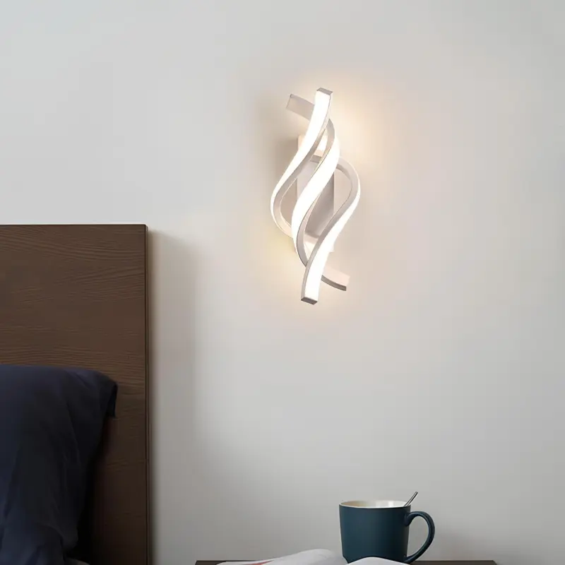 Lumispiral zeitgenossische led Wandleuchte spiral design modern warmweiss schwarz gold 12w xlumina