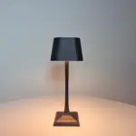 Lumisquare led usb vierkant tischlampe schwarz weiss modern usb beleuchtung xlumina