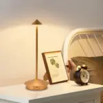 lumitap-beruhrungsempfindliche-led-Tischlampe-dimmbar-modern-energieeffizient-xlumina_5 Lumitap beruhrungsempfindliche led Tischlampe dimmbar modern energieeffizient xlumina