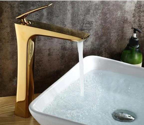 Luxury Golden Finish Washroom Faucet 920968