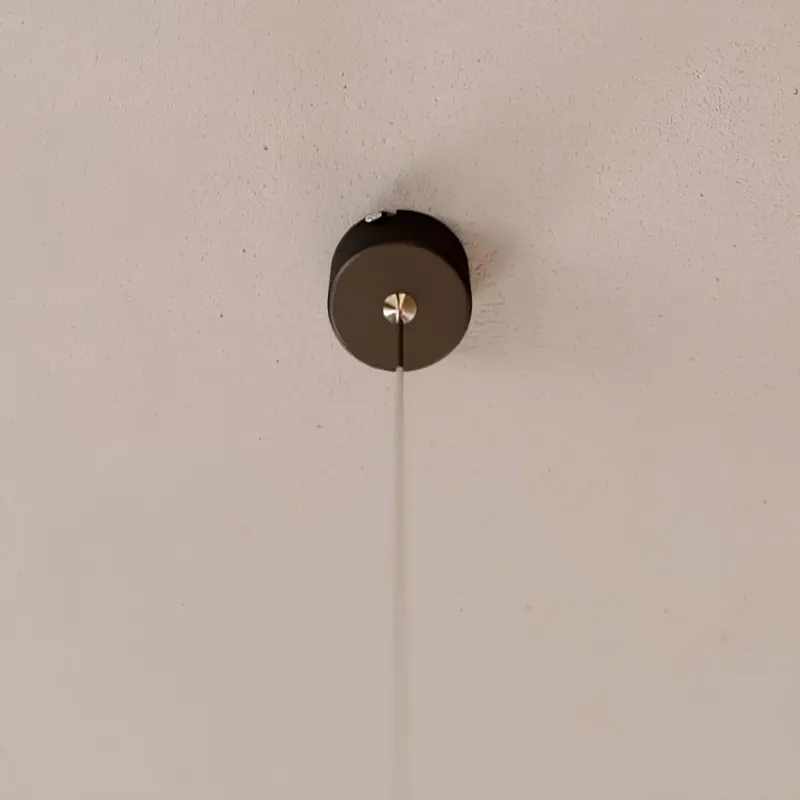Lyra elegante led haengeleuchte modern dimmbar schwarz gold wohnzimmer xlumina8