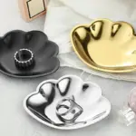 minimalist-metallic-jewellery-storage-tray-672788 Minimalist metallic jewellery storage tray