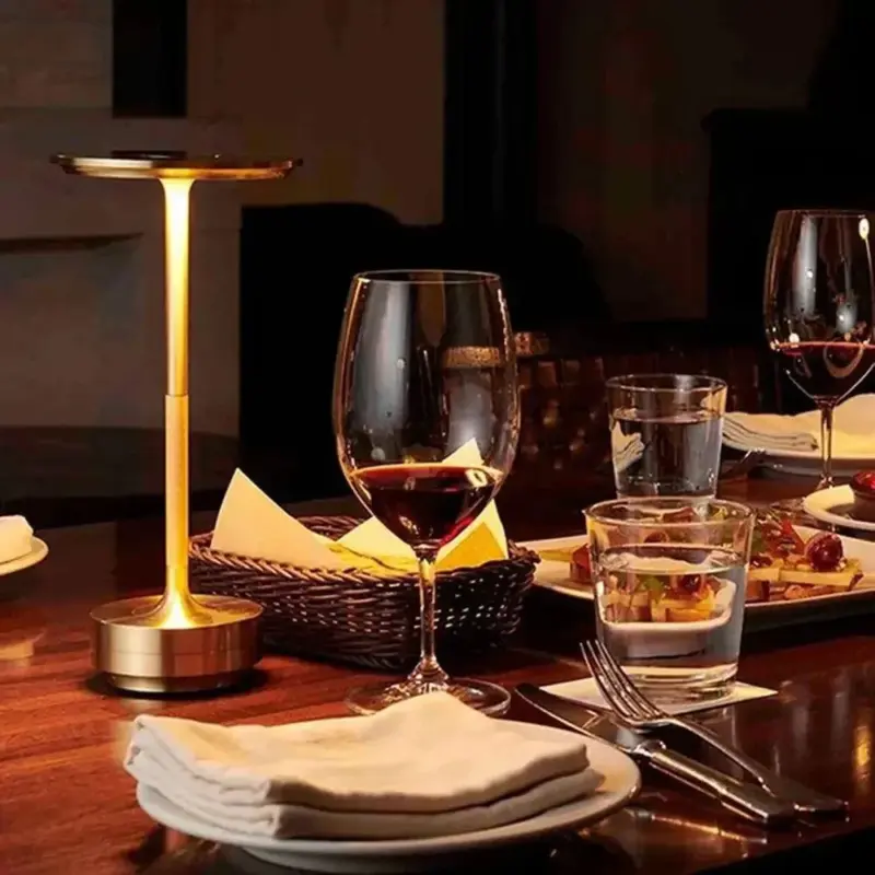Minimalist metallic led cordless table lamp