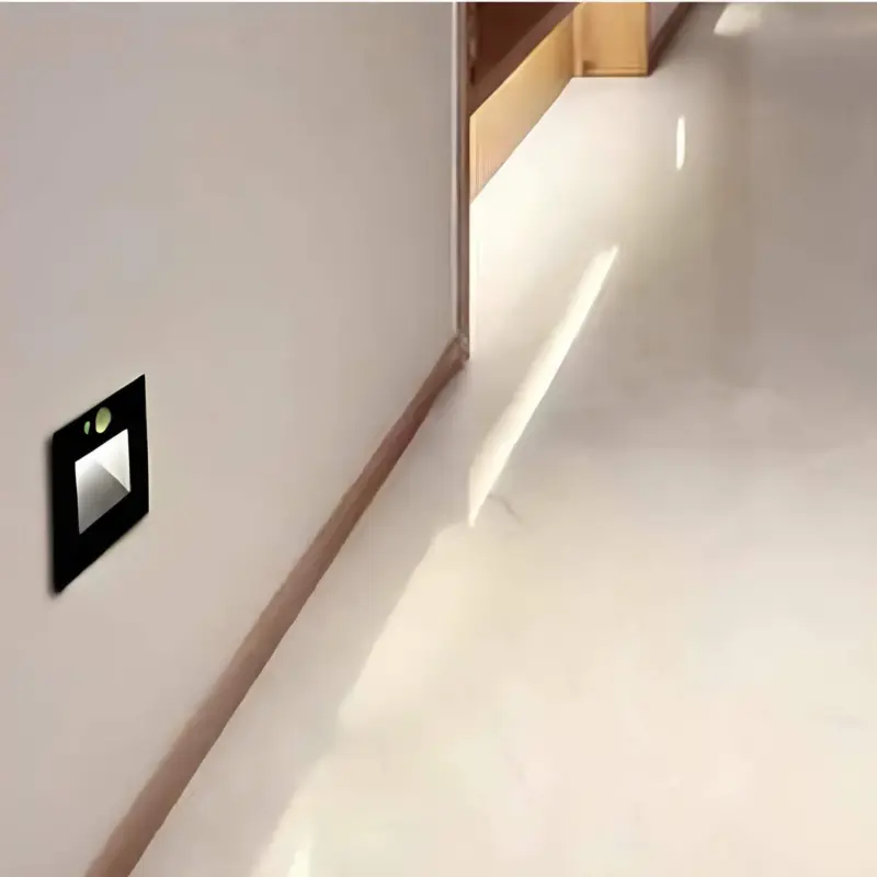 Minimalistische led wandlampe einbaumontage warmweiss aluminium 2700K modern energiesparend xLumina