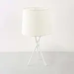Minimalistische tischlampe mit stoffschirm modern elegant nachtlicht xlumina