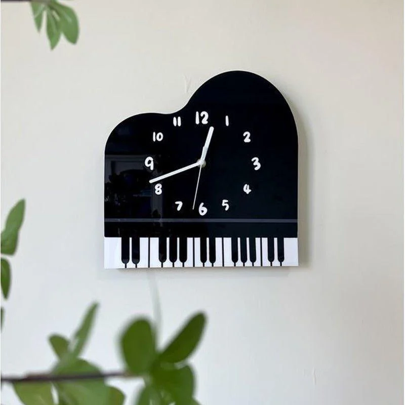 Modern Quartz Piano Wall Clock 650742