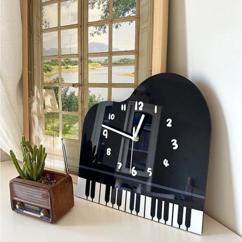 Modern Quartz Piano Wall Clock 671186