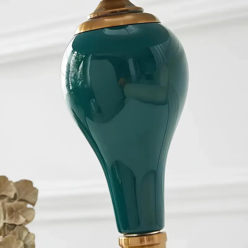 Modlum moderne tischlampe geometrisches design led licht elegantes lichtdesign fuer jeden raum xlumina
