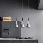 Morandi dreieck hangeleuchte modern schwarz weiss gelb pendelleuchte xlumina