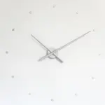 Nomon oj wall clock color silver 580x 5dc2dcc3 d5f1 42f4 b546 4b6424b30301