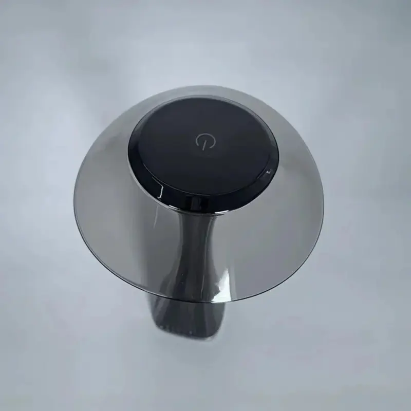 Nordic style dimmable table lamp