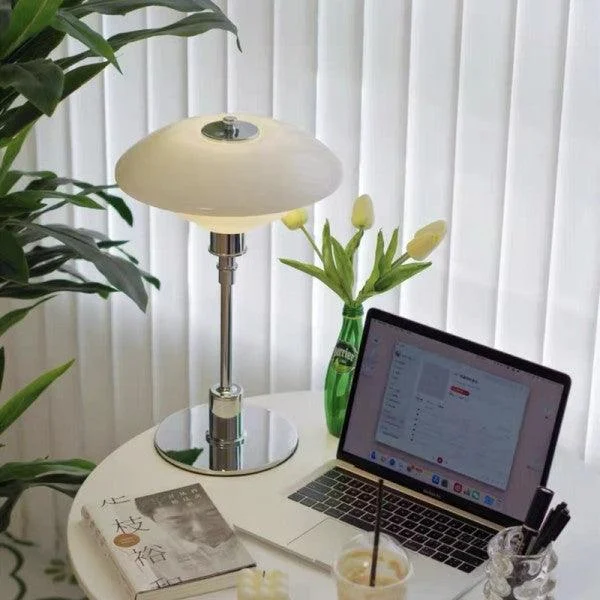 Ph 3 2 Table Lamp 4 135ba742 Ae28 4f53 Aa0f 62eef8e7eb36