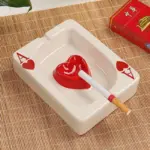 Poker red heart ceramic ashtray