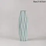 pretty-pastel-coloured-flower-vase-687839 Pretty pastel coloured flower vase