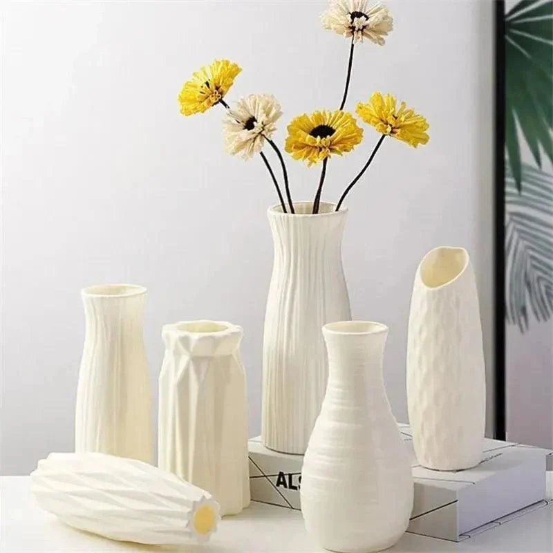 Pretty Pastel Coloured Flower Vase 693456