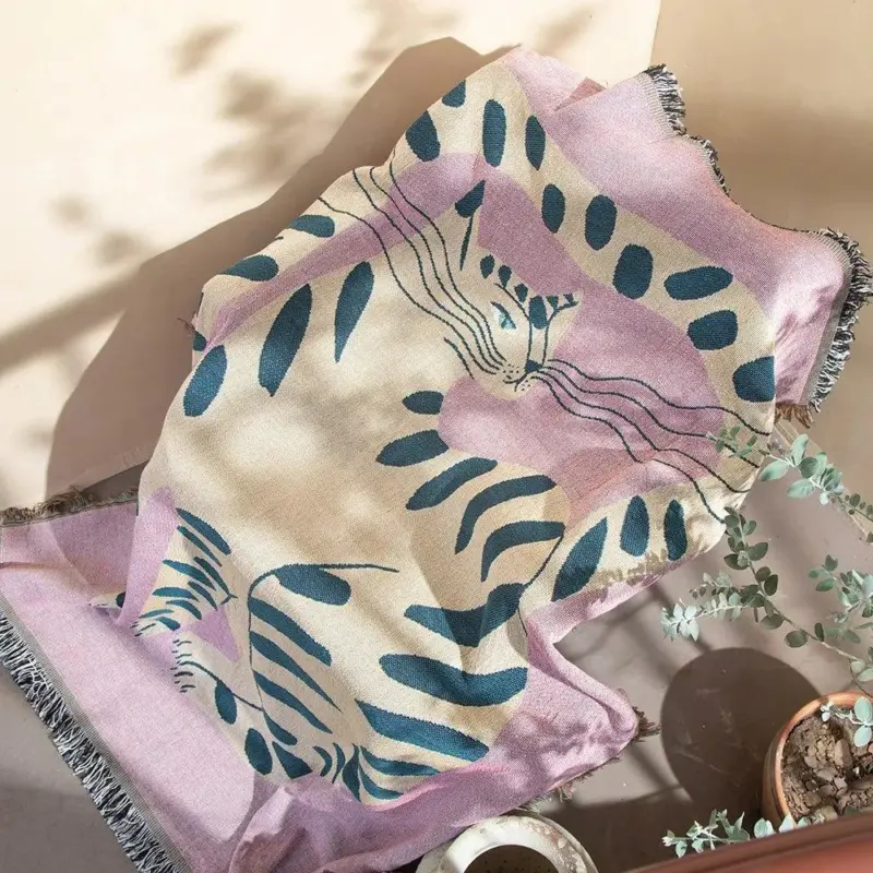 Quirky pink cat design sofa blanket