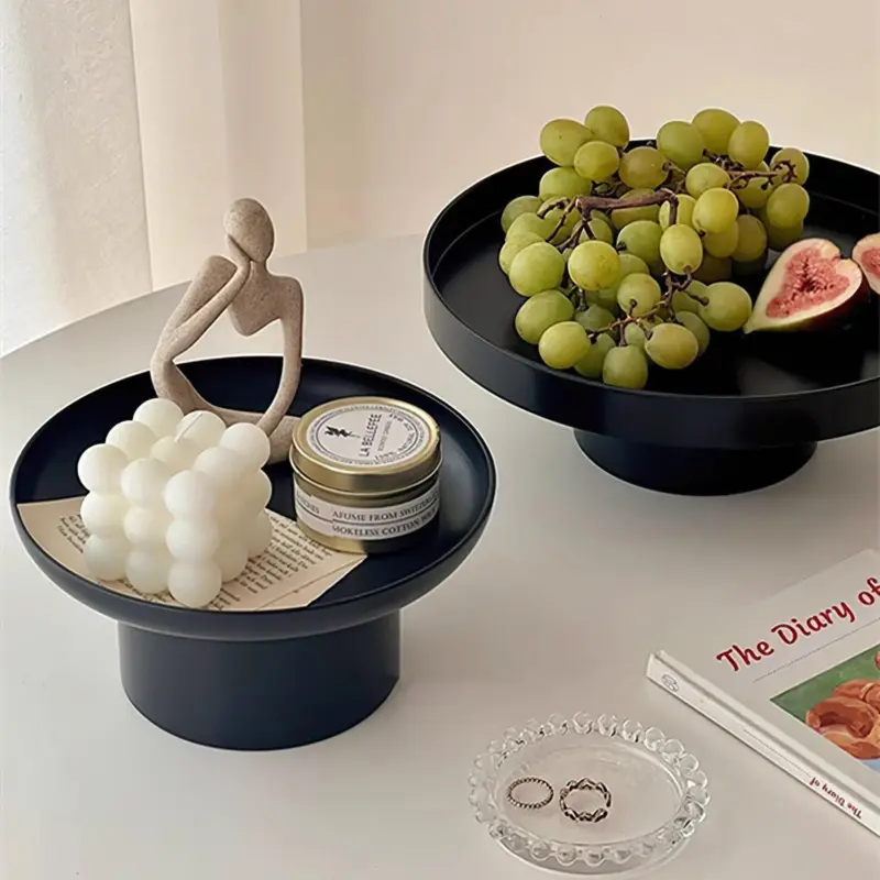 Round display trayornamentalliving simply house