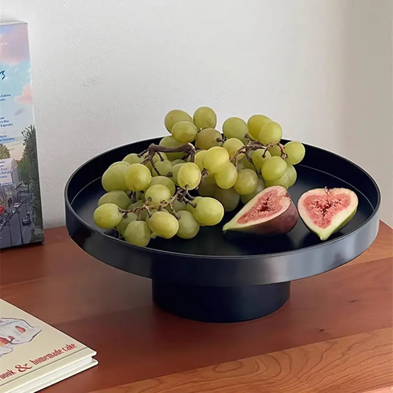 Round display trayornamentalliving simply house
