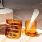 Simple bathroom toothbrush mug tray