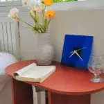 Simple modern blue living room desk clock