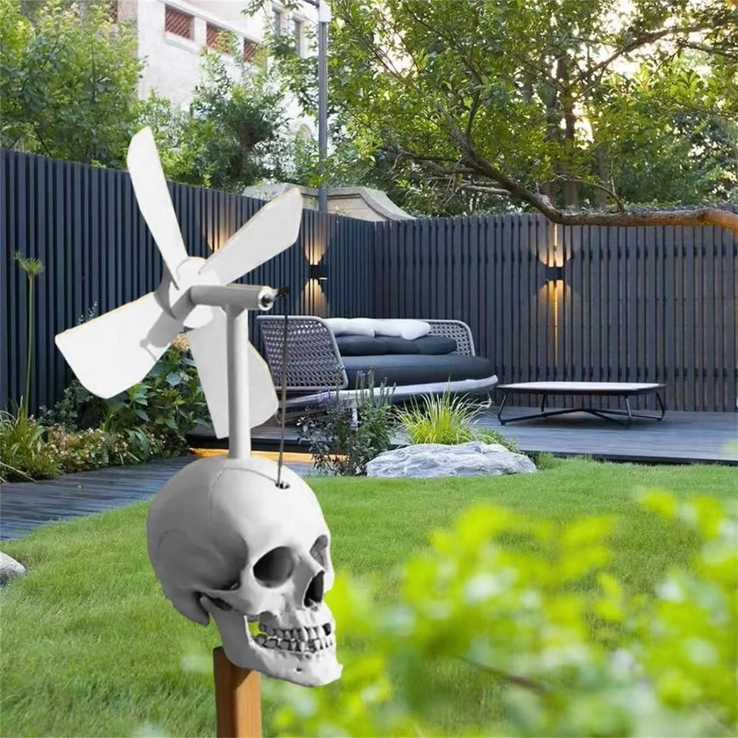 Skull Windmill Halloween Skull Whirligig Wind Spinner Outdoor Decoration 674946