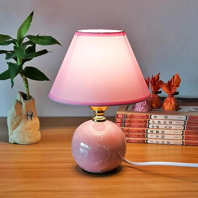 Small Elegant Ceramic Table Lamp 220012