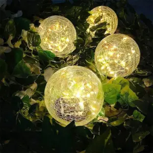 Solar Cracked Glass Globe