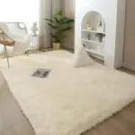 Solid colour plush soft rug
